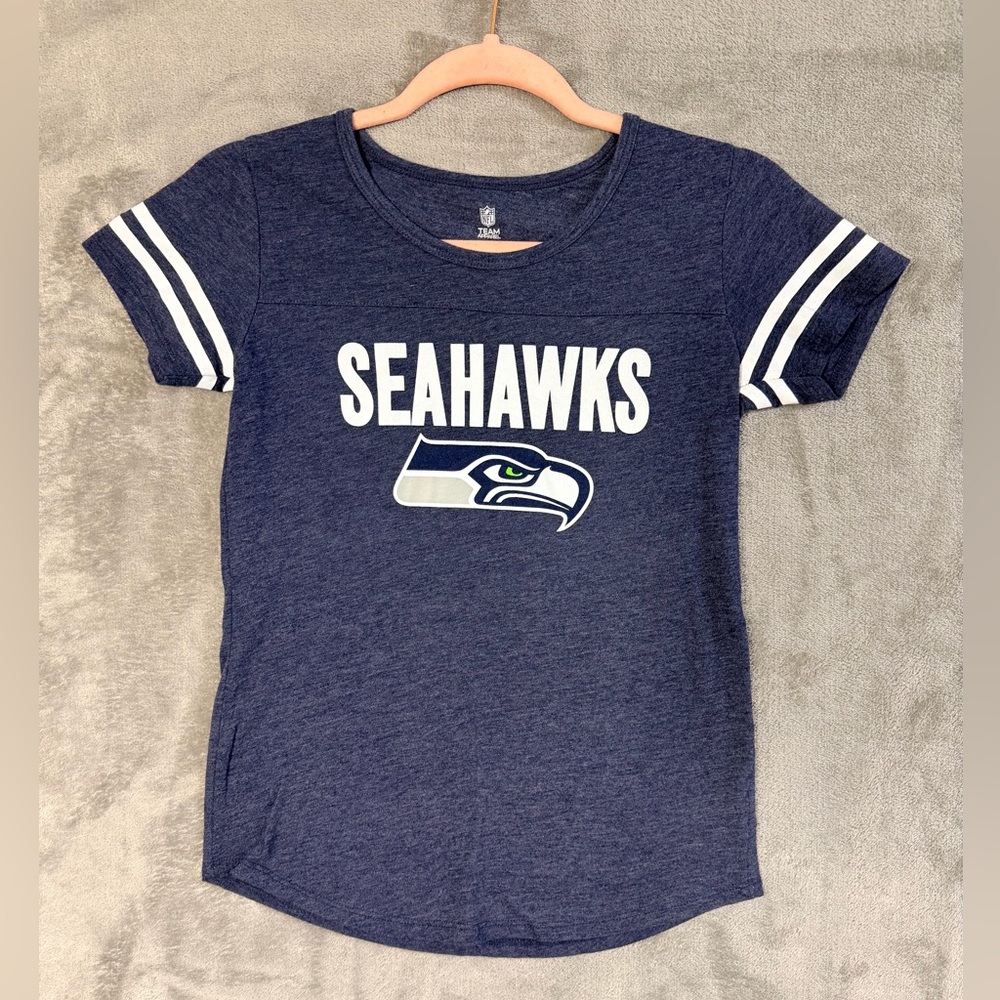 Seattle Seahawks Girls XL (14) Navy T-Shirt NFL Team Apparel Short Sleeve